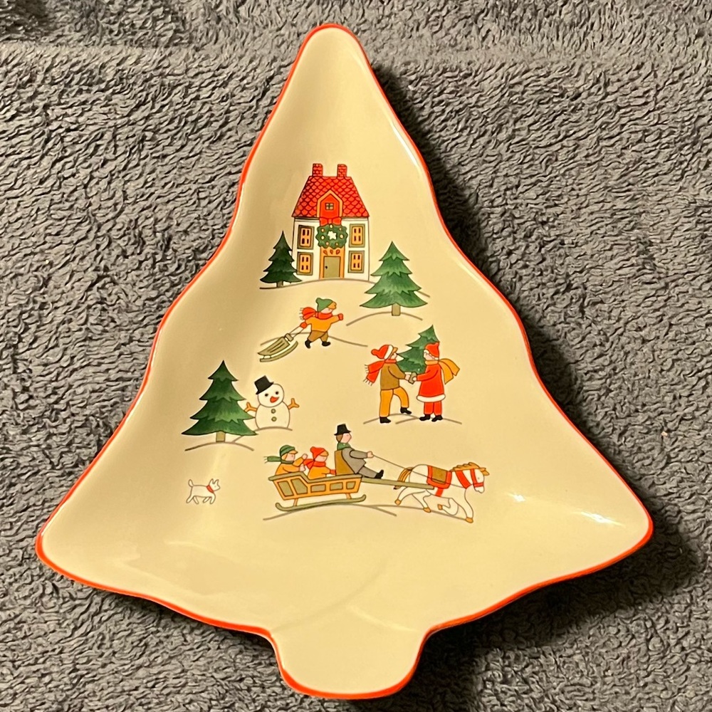 Vintage Jamestown China “The Joy of Christmas” Small Tree Shaped Nut/Candy Dish.